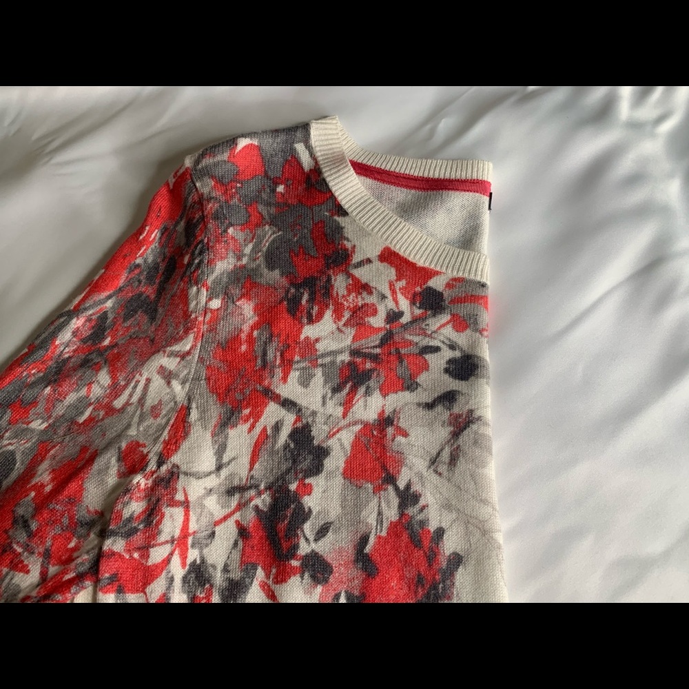 Sweater - Picture 5 of 5